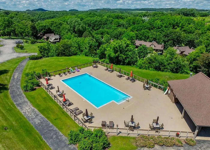 King Bed Fire Pit Pool & Walk To North Course Сasa de vacaciones